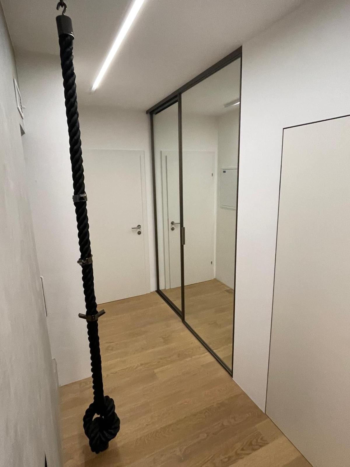 Apartment Elena *